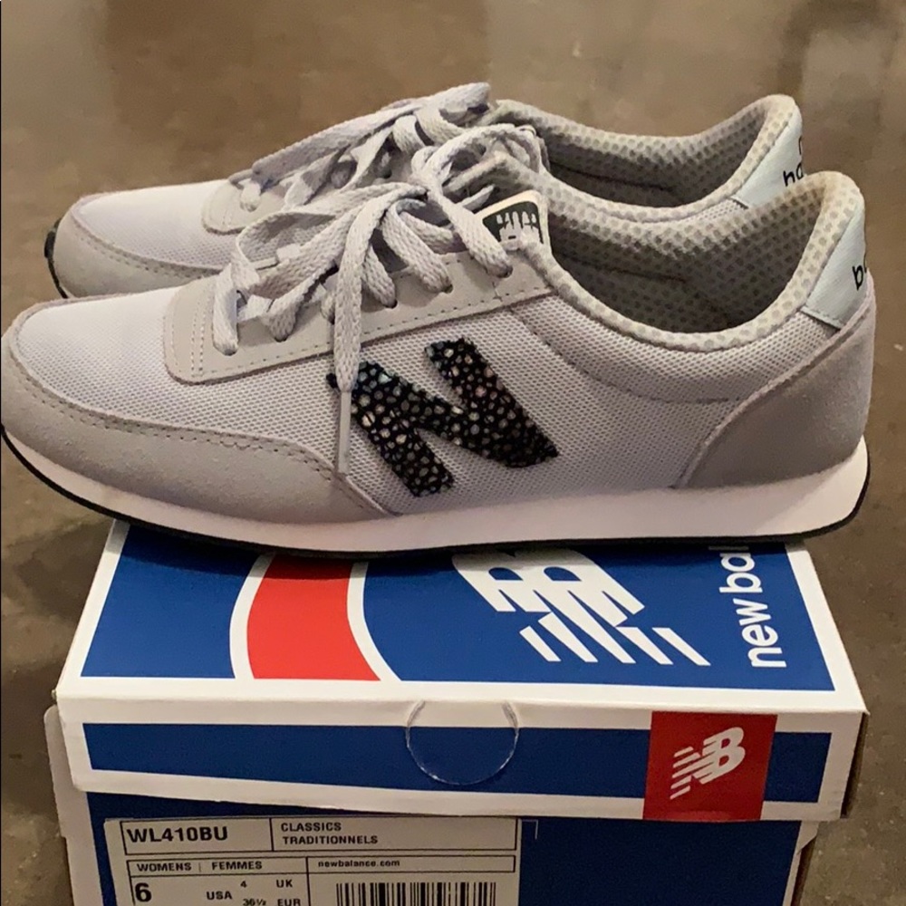 New Balance 410